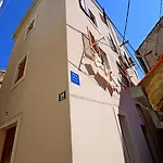 Daire Diocletians Center *