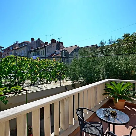 Apartment Diocletians Center