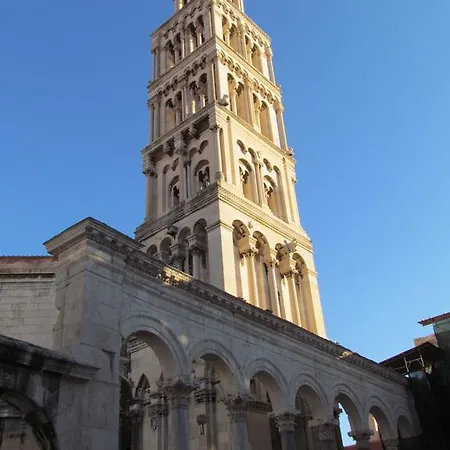 Διαμέρισμα Diocletians Center